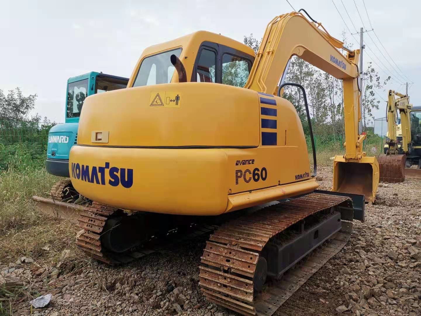 Yellow Mini 12RPM 6300kg Komatsu PC60 7 Excavator