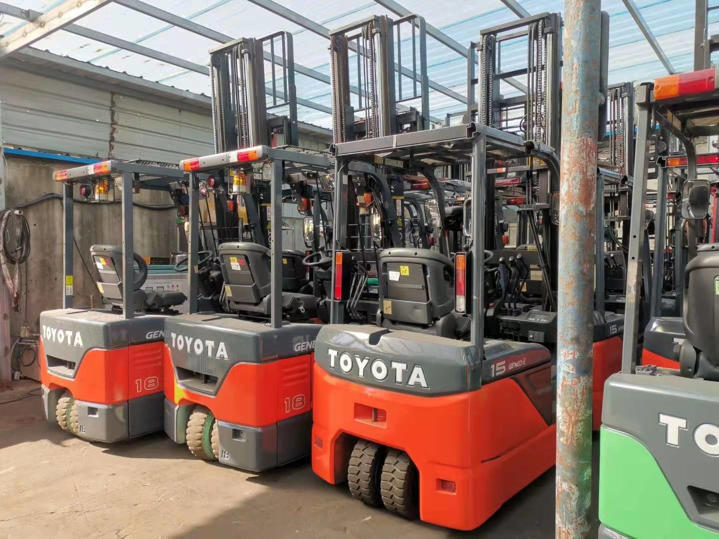 Toyota 0.7T 1.5T Full Exchange Second Hand Forklift