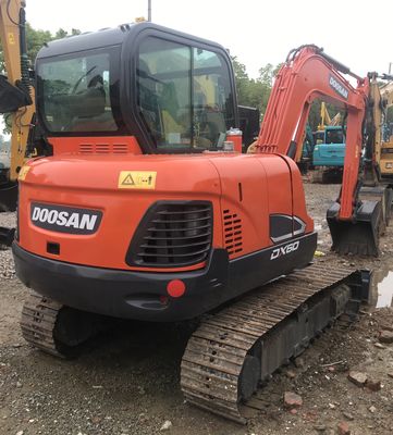 Powerful Used Doosan Excavator 36.2Kw 2100rpm For Heavy Duty Applications